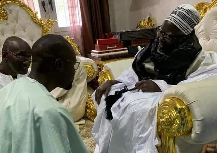 Senegal's apr targets Sonko over political arrests in Touba Ousmane Sonko received by the General Khalif of the Mourides, Serigne Mountakha Mbacké