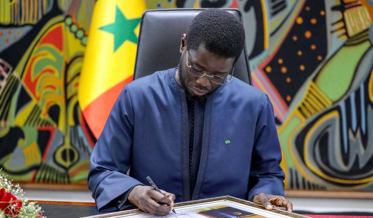 Official decree signing for the appointment of General Pape Cissé as Senegal's Air Force Chief