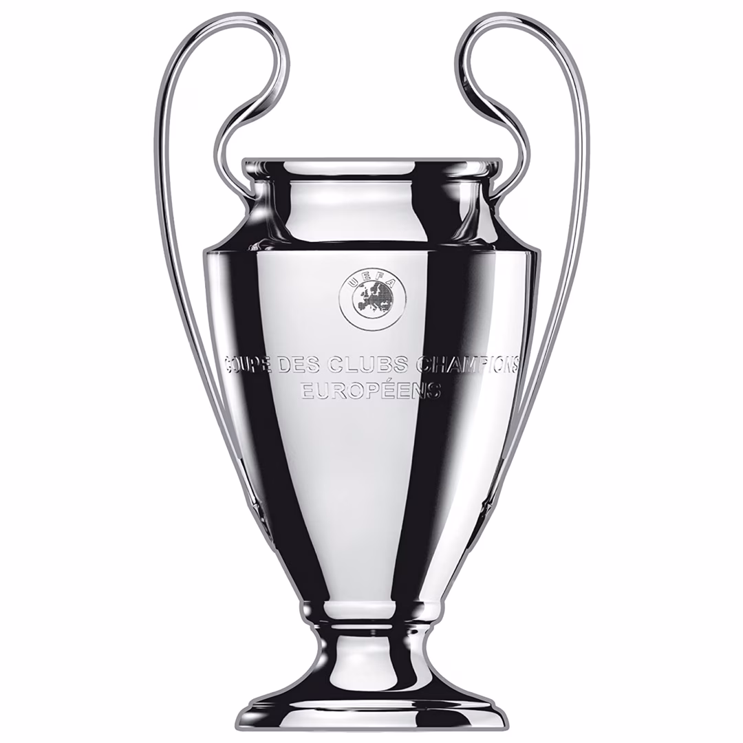 fans use multiple devices to stream the biggest european football event. © bigbabybonze, Pixabay