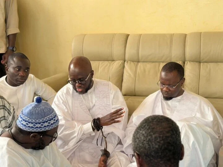 Touba : Ousmane Sonko's emotional farewell to Serigne Cheikh Saliou Mbacké