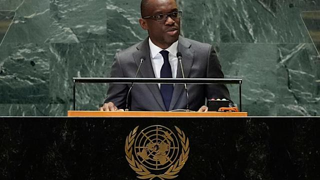 Diplomatic meeting between Benin and Niger officials