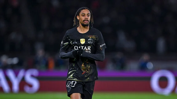 Bradley Barcola playing for PSG