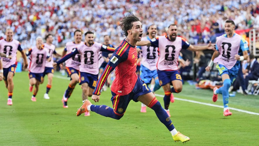Spanish striker Ferran Torres, scorer in the World Cup final, nearing transfer to Paris Saint-Germain